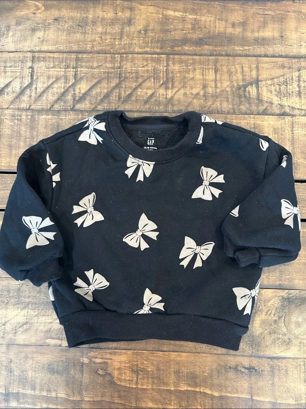 GAP Size 12-18M Baby Black Pullover Sweater & Pant Set